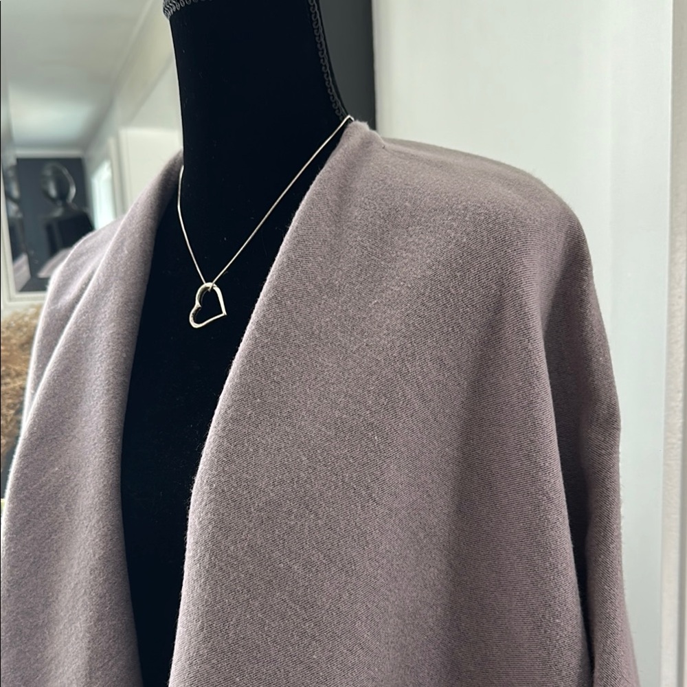 Jones NY Signature NWOT purple/charcoal Poncho, wrap, cape OS - Picture 3 of 6